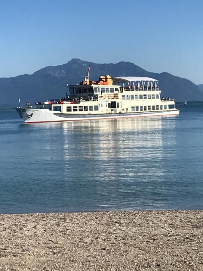 Ferienwohnung Mit Herz Seebruck Am Chiemsee Сион-Зеебрук Екстериор снимка